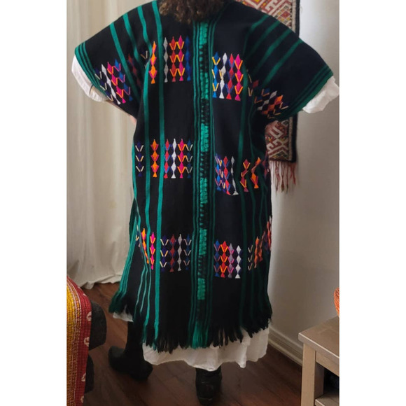 Vintage Handmade Mexican Boho Poncho (one size) - Picture 1 of 8